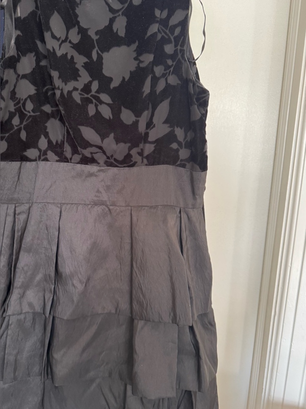Jessica Howard Black Floral Bodice Tiered Midi Dress
